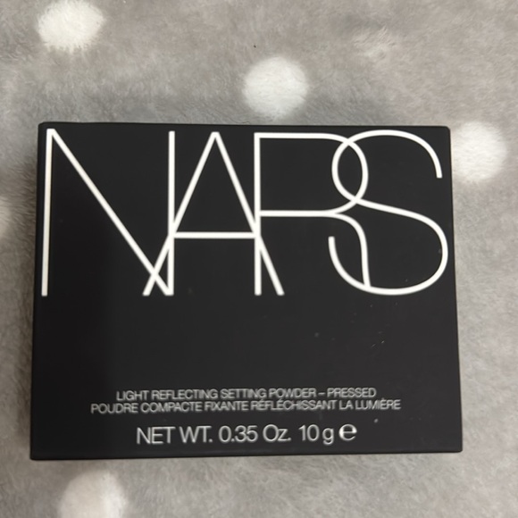 Nars Light Perfecting Setting Powder - Pressed - Picture 9 of 12
